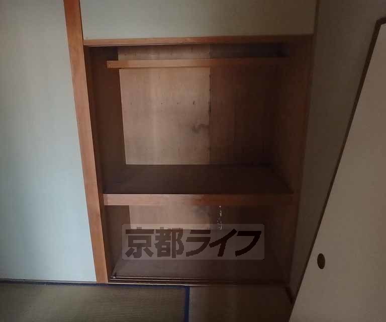 収納　押入れです
