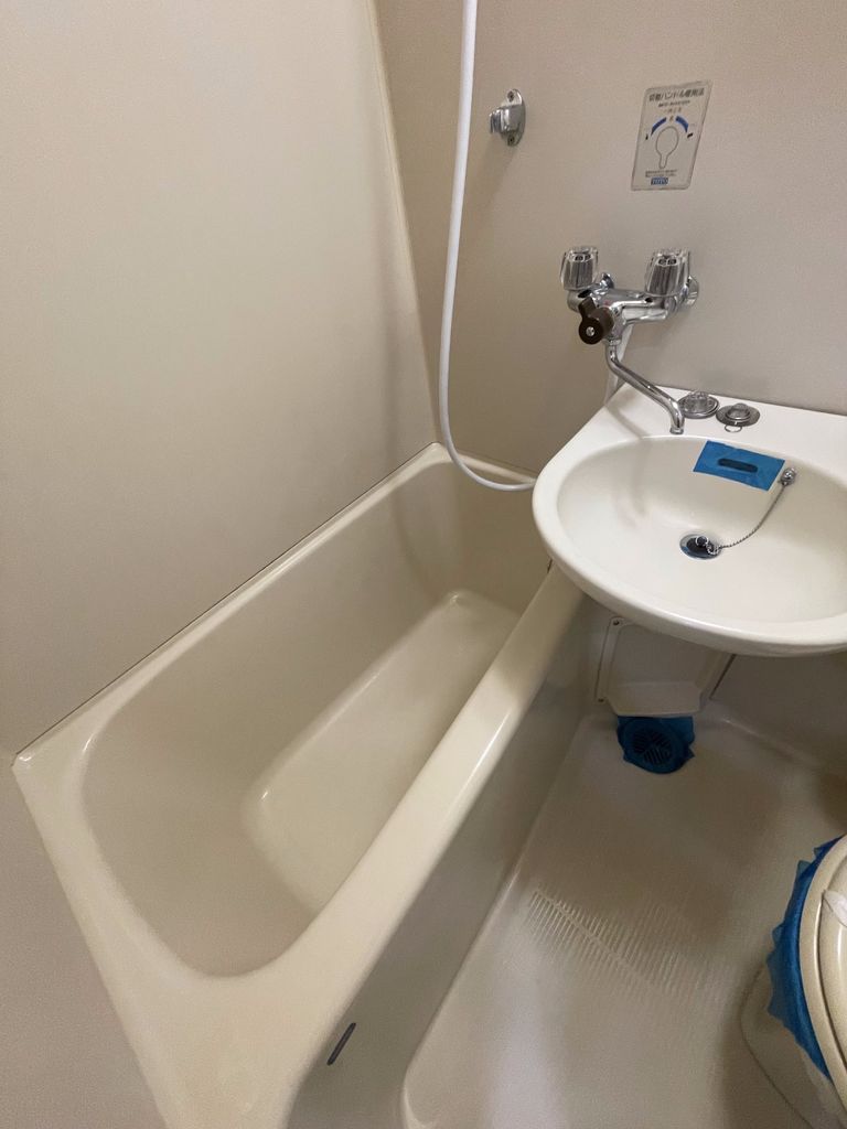 バス・シャワールーム　別部屋参考画像