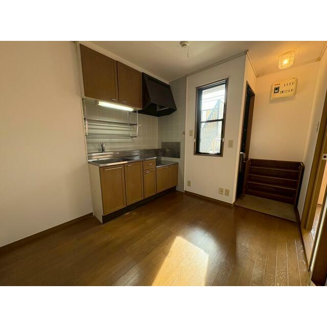 居室・リビング　シューズボックス有