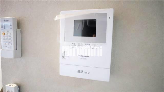 セキュリティ　モニター付きインターホンです。