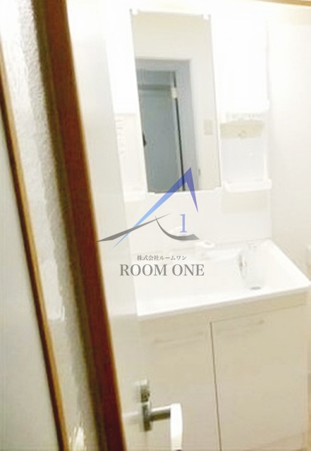 洗面設備　独立洗面台です。