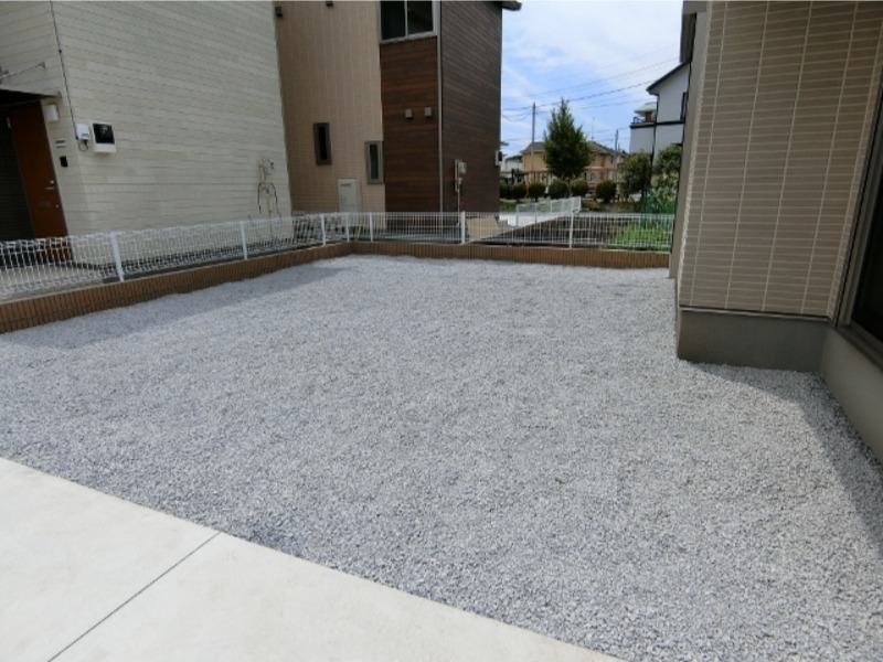 庭　図面と現状に相違がある場合には現状を優先