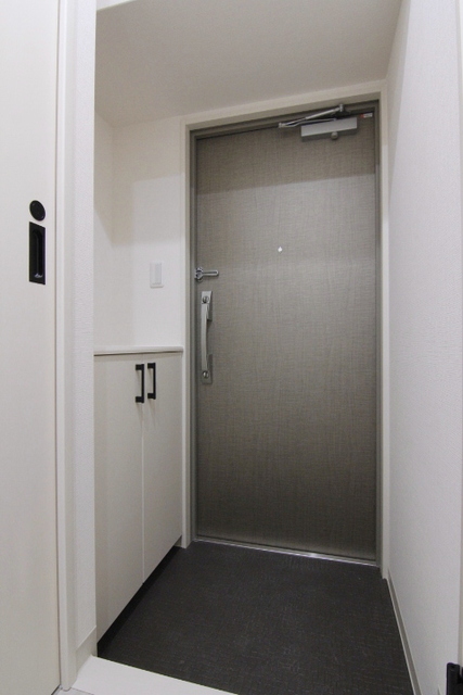 玄関　現況を優先します