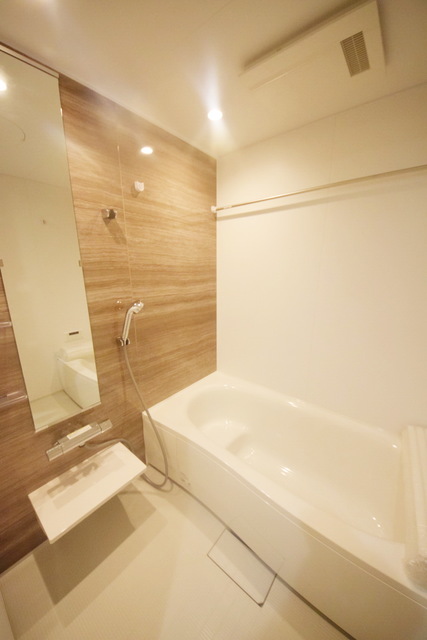 バス・シャワールーム　～いい湯だなぁ～