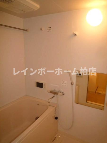 バス・シャワールーム　日々の暮らしに欠かせないお風呂です