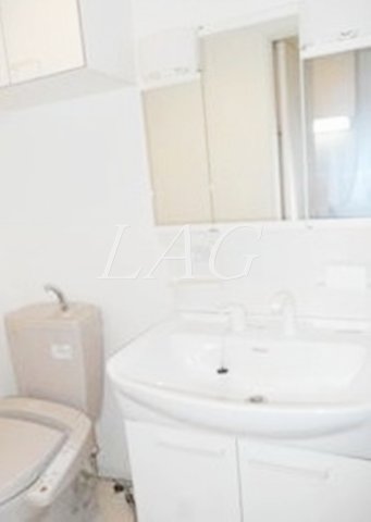 洗面設備　独立洗面台です。