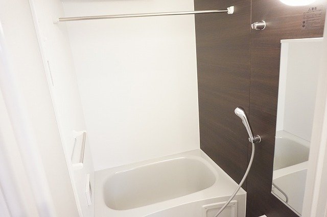 バス・シャワールーム　お風呂です