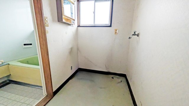 その他設備　室内洗濯機置き場です。