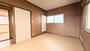 その他　2階洋室は3面窓で、いつも明るいお部屋。