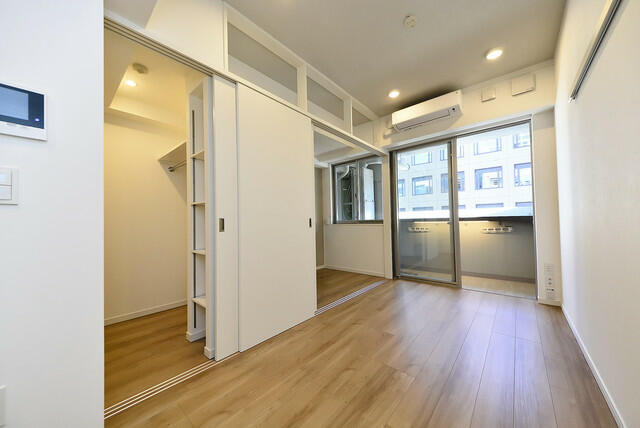 居室・リビング　※同間取り別部屋の参考写真です