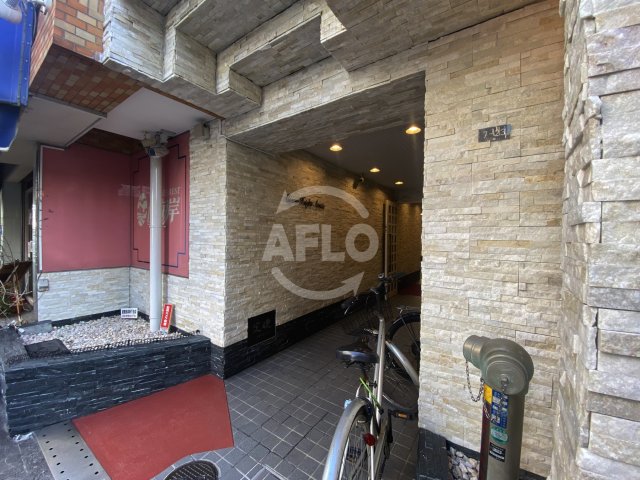 エントランス　コスモハイツ阿波座　エントランス