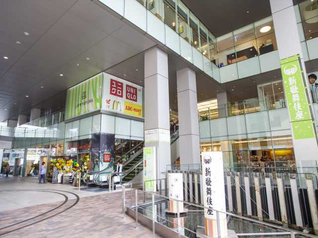 ショッピングセンター　上本町YUFURA(ユフラ)（ショッピングセンター）まで1456m