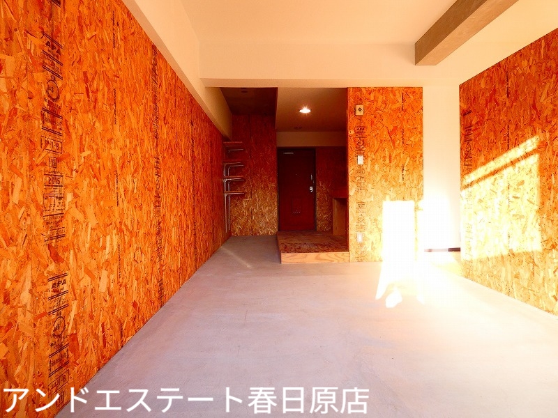 居室・リビング　別号室の写真です