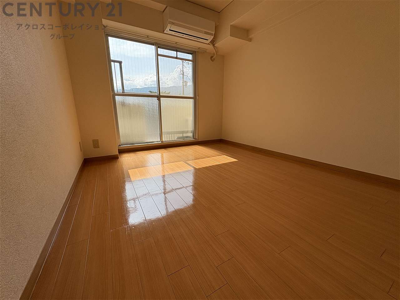 居室・リビング　エアコン付きで初期費用を抑えたい方にもおすすめです。