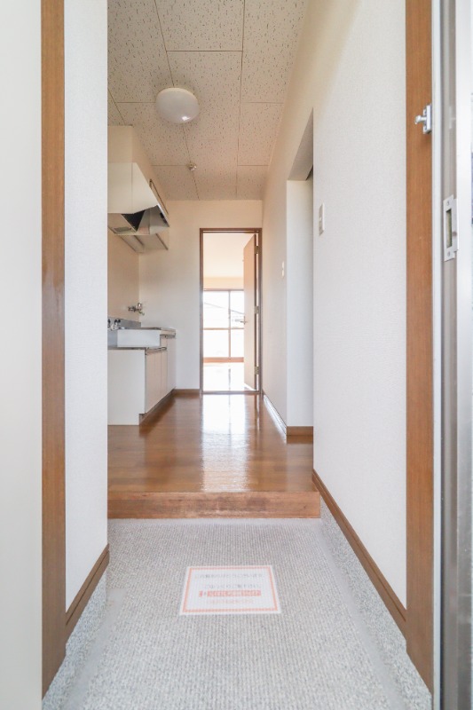 玄関　図面と現状に相違がある場合には現状を優先