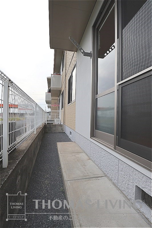 バルコニー　2階はベランダ