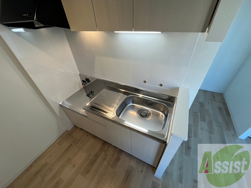 キッチン　キッチンです。ご自身でコンロを設置していただけます。