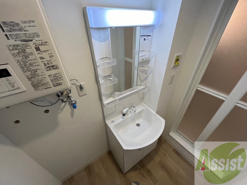 洗面設備　朝の身支度に欠かせない独立洗面台もございます！