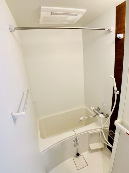 バス・シャワールーム　お風呂です