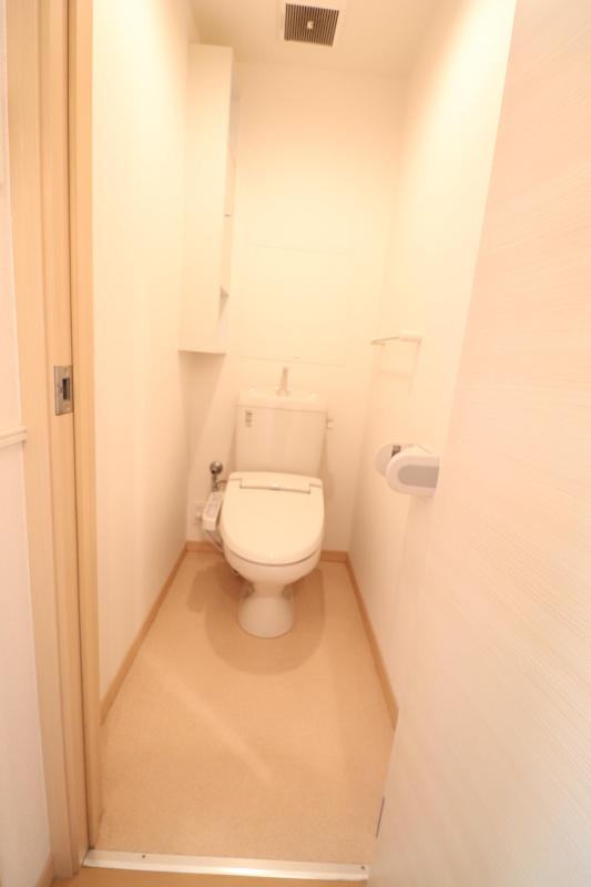 トイレ　温水洗浄暖房便座トイレ