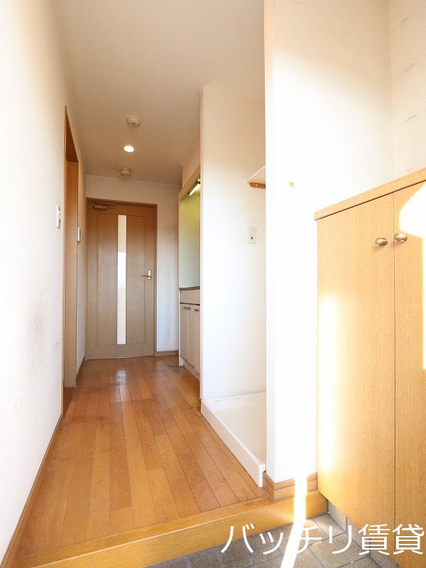 玄関　別号室イメージの為、現状を優先致します。