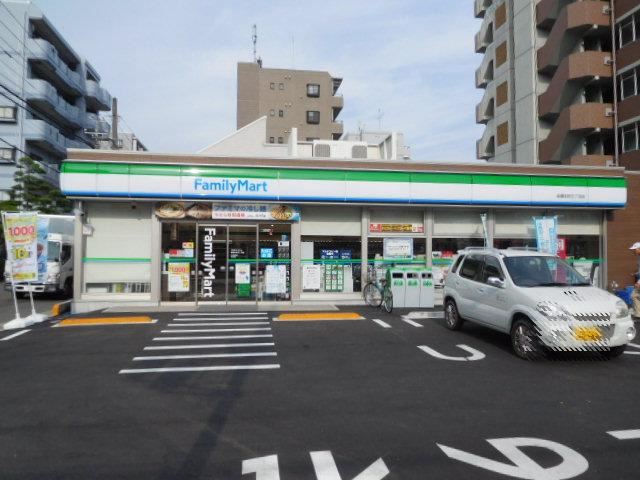 コンビニ　ファミリーマート（コンビニ）まで100m
