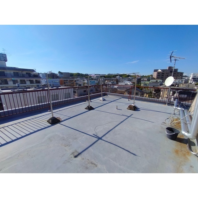 バルコニー　共用ベランダ