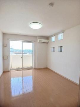 その他設備　エアコン　照明