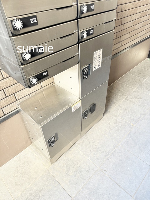 その他共有部分　宅配ボックスです☆