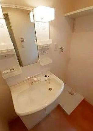 洗面設備　別部屋の画像を使用しております。