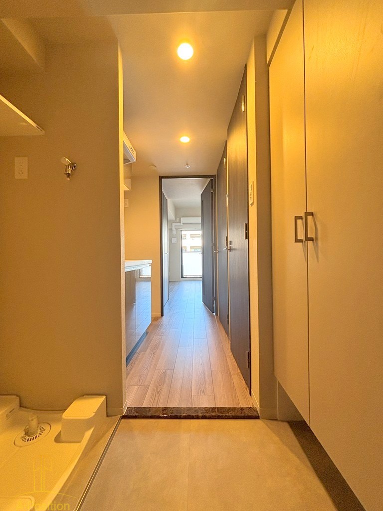 玄関　リヴェント難波ウエスト