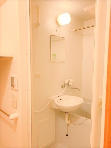 バス・シャワールーム　お風呂です