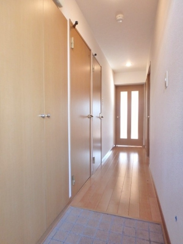 玄関　図面と現状に相違がある場合には現状を優先