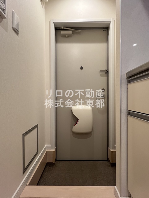 玄関　すっきりシンプルな玄関スペースです！