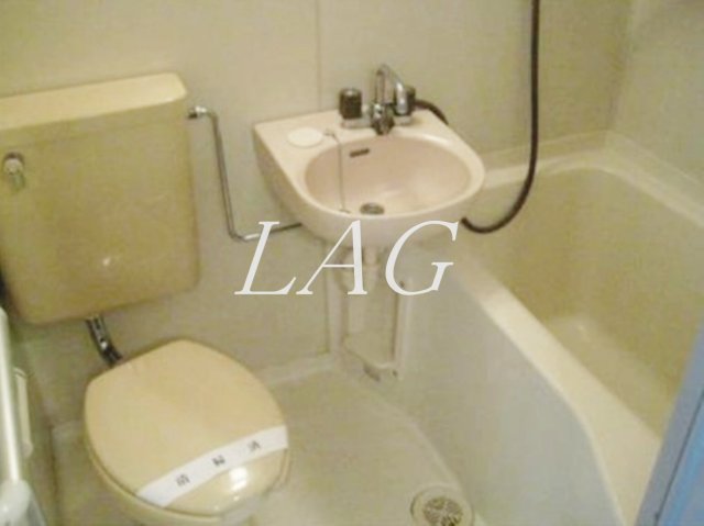 バス・シャワールーム　お風呂です。