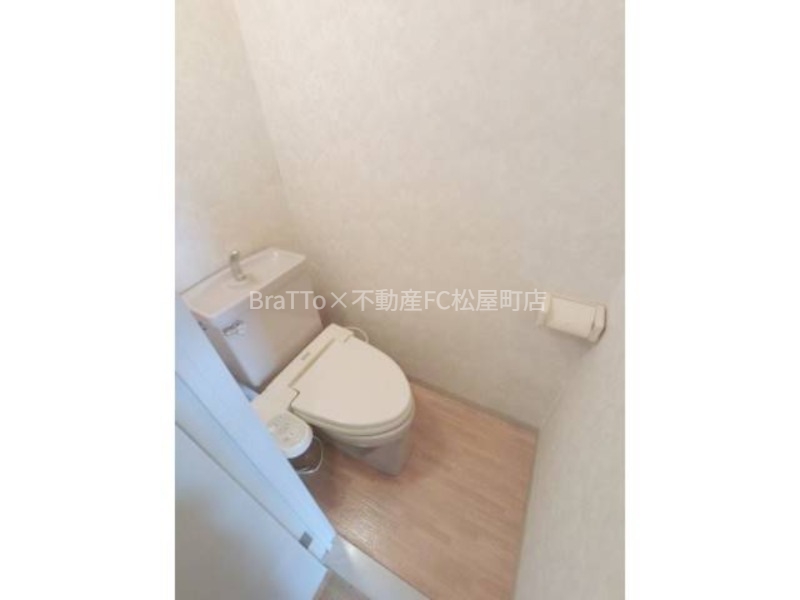 トイレ　トイレ（ウォシュレット付き）