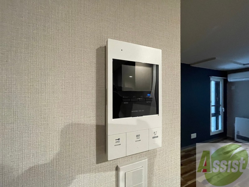 セキュリティ　ＴＶモニター付インターホンです。来客者の顔が見えるので安心！