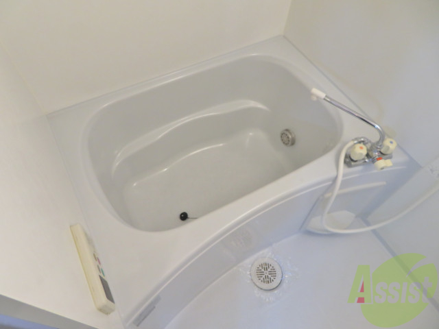 バス・シャワールーム　バスルームは一日の疲れを癒す大切な場所ですね。