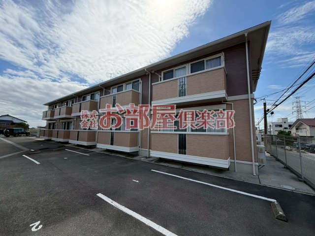 駐車場　車をお持ちの方に嬉しい駐車場付きの物件です