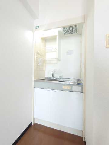 キッチン　フロント新代田