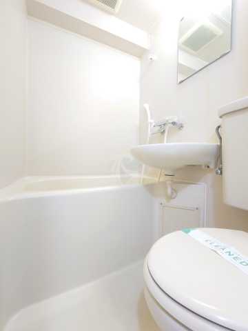 バス・シャワールーム　フロント新代田