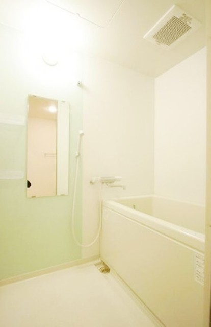 バス・シャワールーム　※別部屋参考写真