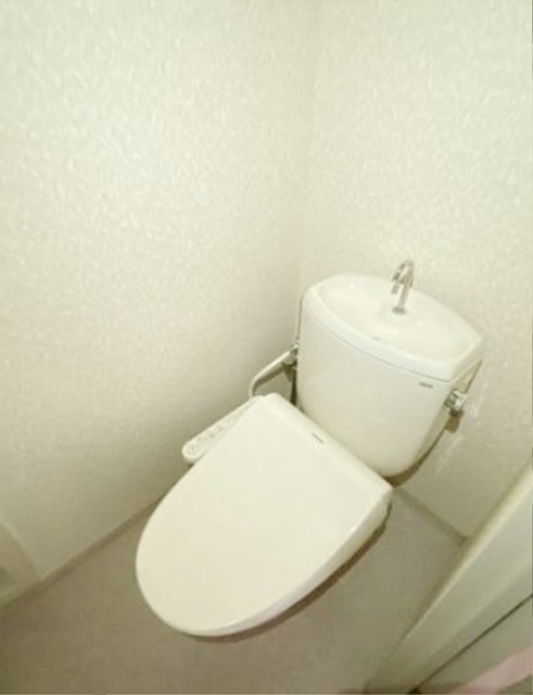 トイレ　別部屋同仕様タイプ