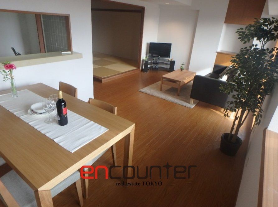 居室・リビング　※同マンション別室参考写真