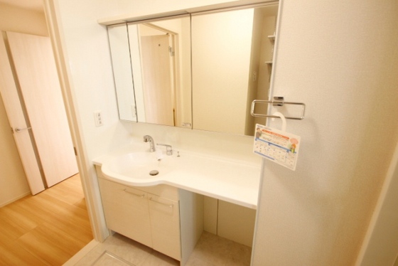 洗面設備　※別部屋の写真です