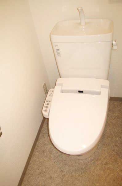 トイレ　★温水洗浄便座★