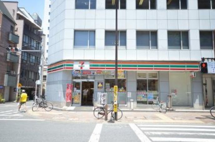 コンビニ　セブンイレブン大田区西蒲田7丁目店（コンビニ）まで142m
