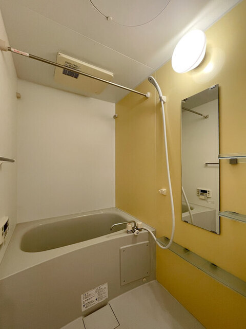 バス・シャワールーム　浴室乾燥機＆追い炊き機能付き