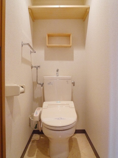 トイレ　※別号室参考写真