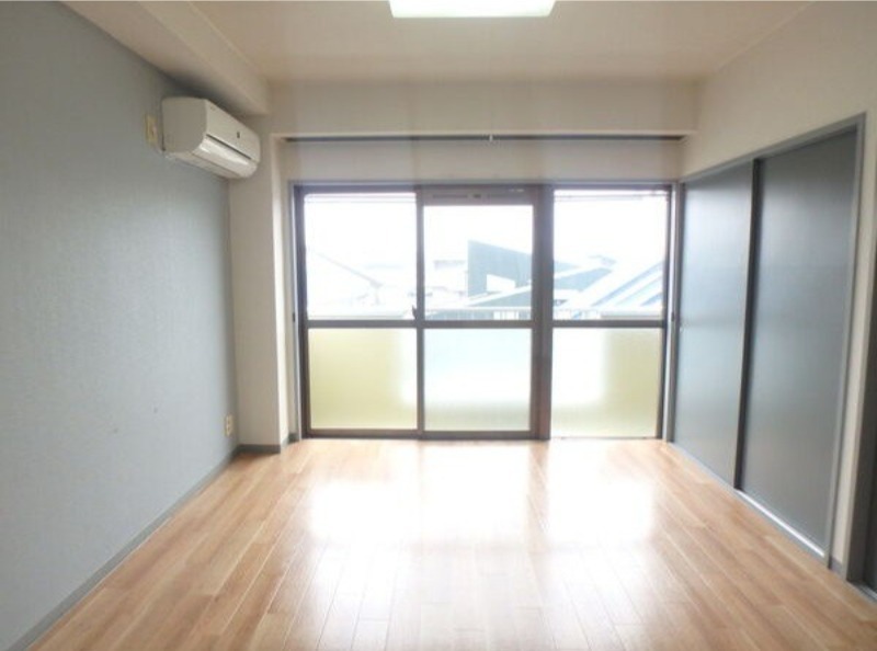 居室・リビング　図面と現状に相違がある場合には現状を優先